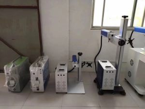 Flying laser marking machine